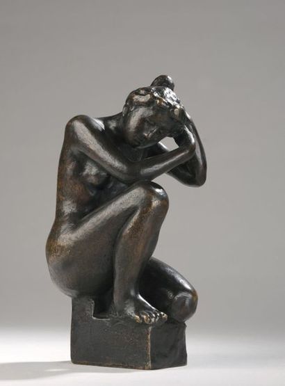 null Aristide MAILLOL (1861-1944)

Young girl squatting, 1900

Bronze print, without...