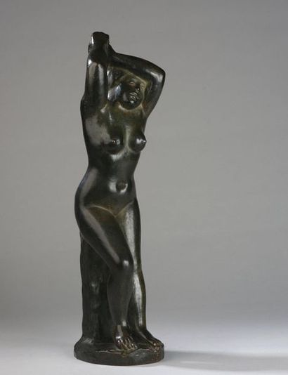 null Aristide MAILLOL (1861-1944)

Woman with both hands with hair (or Bather styling...