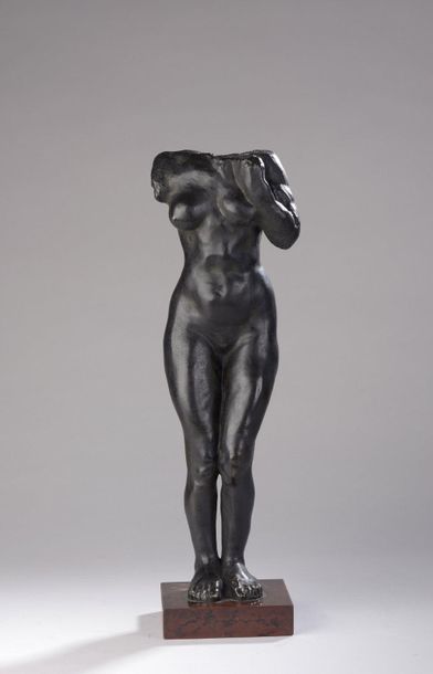 Bernhard HOETGER (1874-1949)

Female torso

Around...