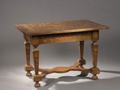 null MIDDLE TABLE with one drawer in walnut veneer with rich decoration inlaid with...