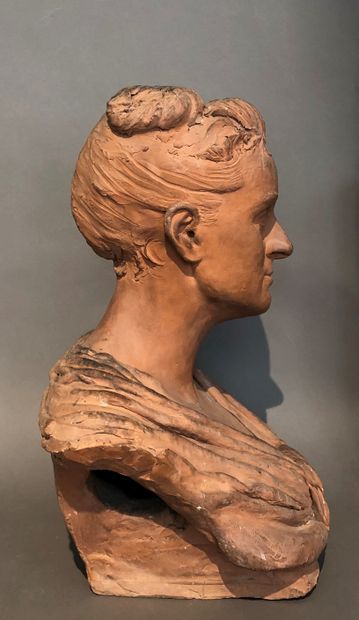 null FRENCH School, circa 1850

Portrait of a woman

Terracotta bust.

Small accidents.

H....