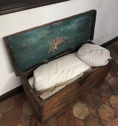 null Wooden chest painted with a polychrome scene depicting Neptune

40 x 97 x 38...