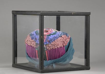 null Jeanne GÉRARDIN (1930-2014)

Untitled, circa 1980

Folded and rolled ball-shaped...