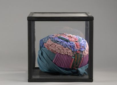 null Jeanne GÉRARDIN (1930-2014)

Untitled, circa 1980

Folded and rolled ball-shaped...