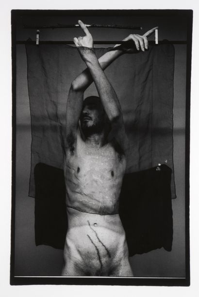null 
David NEBREDA (born 1952)





Self-portrait kneeling at the two recent amputations...