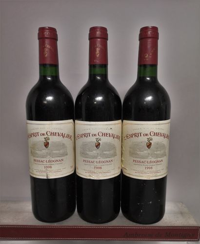 null 3 bouteilles L'ESPRIT DE CHEVALIER 2nd vin Dom de CHEVALIER - Pessac Léognan...
