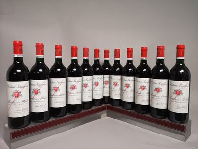 null 12 bouteilles Château POUJEAUX - Moulis 1989. En caisse bois.