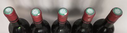 null 5 bouteilles Château PICHON au BARON de LONGUEVILLE - 2é Gcc Pauillac 1976 

Etiquettes...