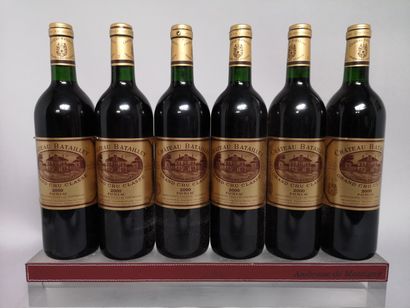 null 6 bouteilles Château BATAILLEY - 5é Gcc Pauillac 2000. En caisse bois. 

3 étiquettes...