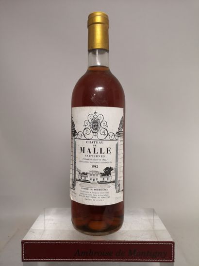 null 1 bouteille Château de MALLE - 2é Cc Sauternes 1982 

Etiquette tachée, légèrement...