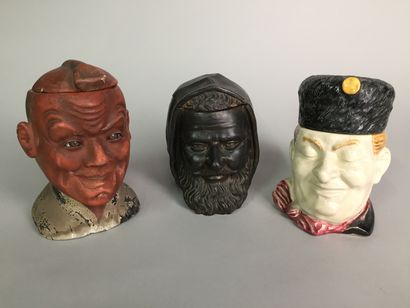 null Lot of 10 tobacco pots including : 

- Japanese warrior head. 

Glass, papier-mâché...