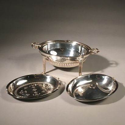 null English silver-plated metal warmer with a pivoting lid decorated with gadroons...