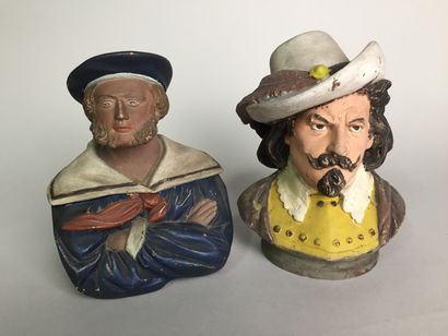 null Lot of 9 tobacco pots including : 

- Bust of a 17th century man, Musketeer...