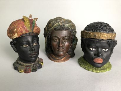 null Lot of 10 tobacco pots including : 

- Oriental woman's head, smiling, with...