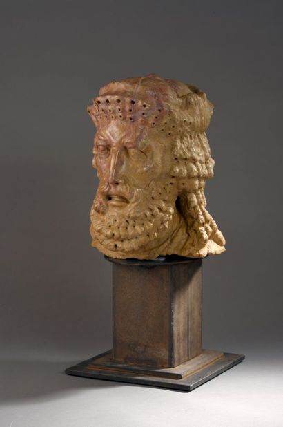 null Sculpture of Janus in stone in the taste of the antique. 

Metal base.

Total...