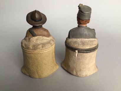 null Lot of 6 tobacco jars including : 

- Grain bag from which a bust of a little...