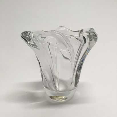 null DAUM

Vase soliflore en verre multicouche marmoréen orangé et aubergine sur...