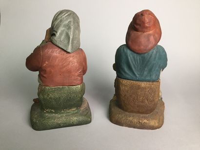 null Souvenirs of seaside marked " POT A TABAC ", circa 1900 :

- Fisherman in bust,...