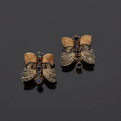 null A pair of 9K yellow gold 375‰ and silver 2nd title 800‰ ear clips, centered...