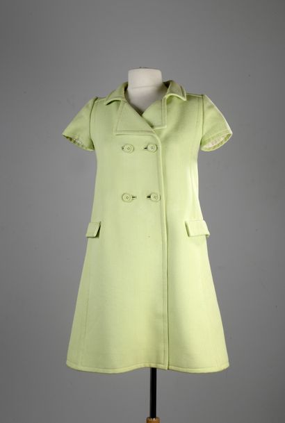 COURRÈGES 
Water green dress, notched collar,...