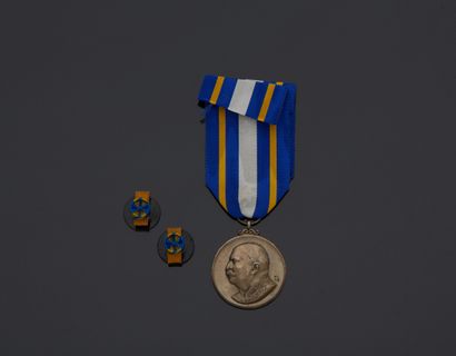 null Brazil

Silver medal for the centenary of the birth of Baron de Rio Branco (1845-1945)...