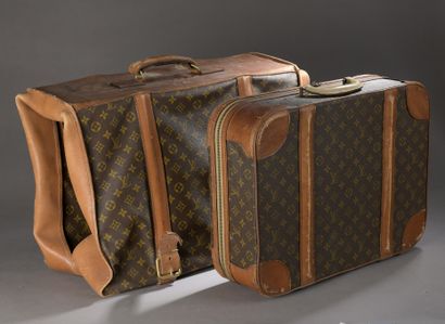 null LOUIS VUITTON

Lot composed of a Monogram canvas Stratos suitcase with J.B.B....
