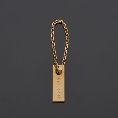 null BOUCHERON Paris - Keyring in 18K yellow gold 750‰, adorned with a rectangular-shaped,...