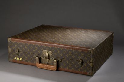 null LOUIS VUITTON avenue Marceau, lock n°H4

Suitcase in Monogram canvas with the...