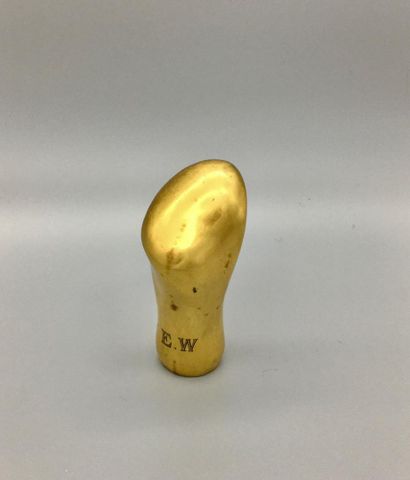 null Gilded metal cane knob, EW numbered, wax residue. Dents.