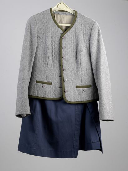 null ANONYMOUS, YVES SAINT-LAURENT TRICOT

Set consisting of a grey mottled loden...