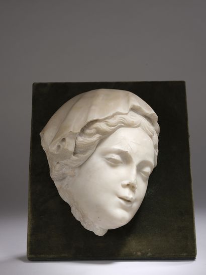 null École FRANÇAISE du XVIIe siècle


Tête de femme


Haut-relief en marbre blanc.


H....