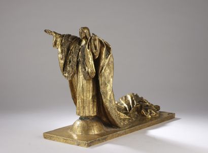 null Jean Marie Joseph MAGROU (1869-1945)


Christ roi


Bronze à patine dorée.


Signé...