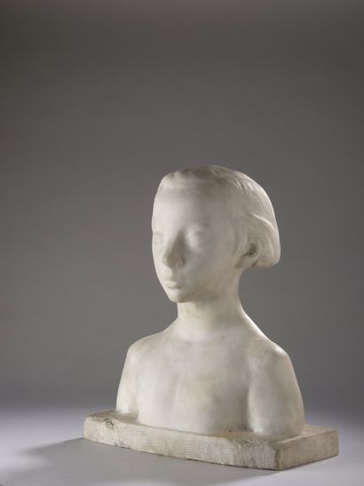 null Robert Wlérick (1882-1944)


Françoise


1940-1943


Buste en marbre blanc.


Signé...