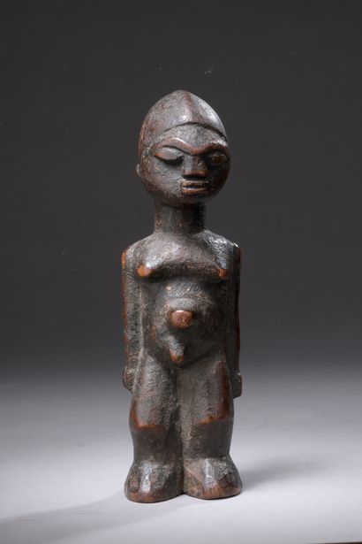 null LOBI STATUTE, Burkina Faso


Wood with a brown patina shaded in red, accidents.


H....
