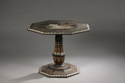 null Octagonal tilting pedestal with ebony and blackened pearwood veneer with rich...