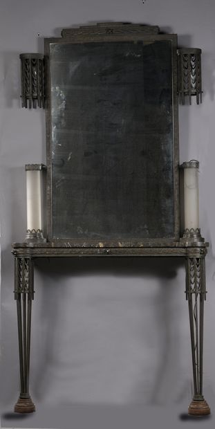 null André KOVÀCS & Cie


Wrought iron entrance CONSOLE topped by a mirror-backed...