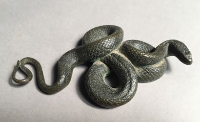 null Snake in bronze.


L. 14 cm
