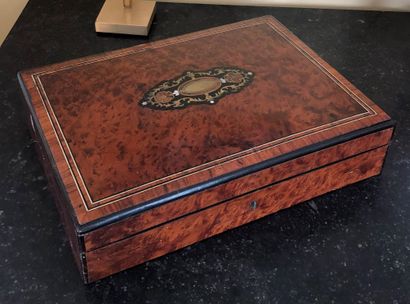 Wooden token box with burr veneer. 
Napoleon...
