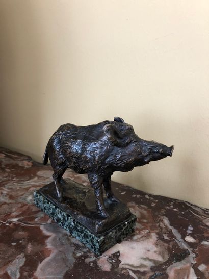null Jean MACROU (20th)


Boar 


Bronze with brown patina signed on the terrace.


Foundry...
