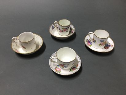 null In the taste of Sevres


Three cups litron and a cup bouillard and four saucers...