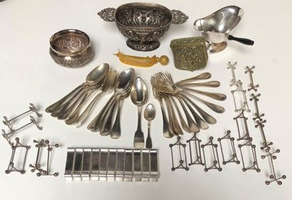 Lot including : 
In silver: Eleven place...