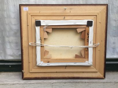 null Lot comprenant :


- un cadre en bois doré de style Louis XVI. 37 x 26 cm


-...