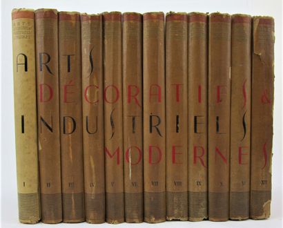 null Encyclopedia of modern decorative and industrial arts in the 20th century in...