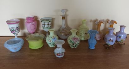 null Opaline glass lot including fifteen pieces, three pairs of vases, stemmed glasses,...