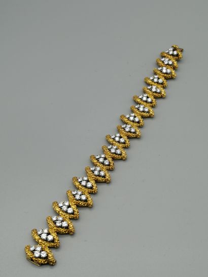 BOUCHERON 
Bracelet en or jaune 18K 750‰...
