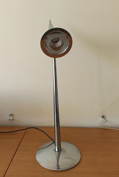null PHILIPPE STARCK (born in 1949)

Table lamp model "Ara" (1988) for FLOS in chromed...