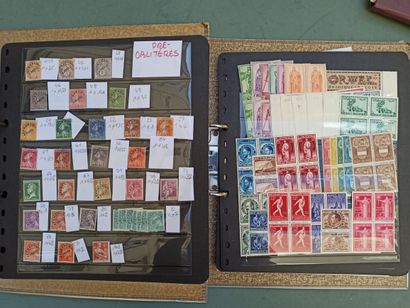  Ensemble de timbres français et belges, comprenant un classeur et un assignat.