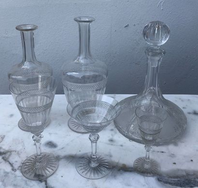 null Partie de service de verres en cristal comprenant environ 60 pièces (verres...
