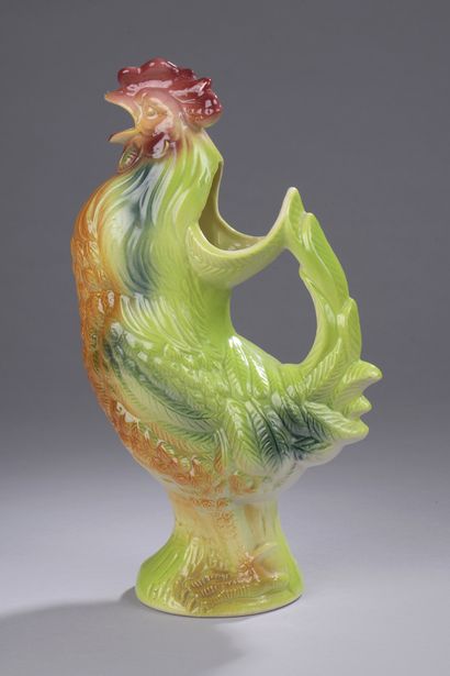 null SAINT-CLEMENT

PICHET in polychrome earthenware in the shape of a rooster. Numbered...