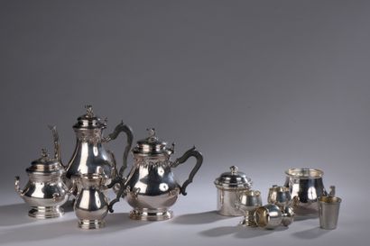 null A silver plated TEA AND COFFEE SET comprising two pourers (one with a damaged...